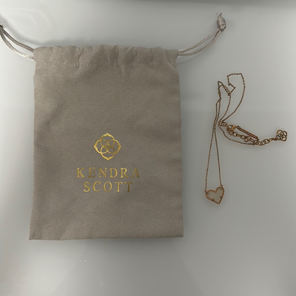 Kendra Scott heart necklace (rose gold)